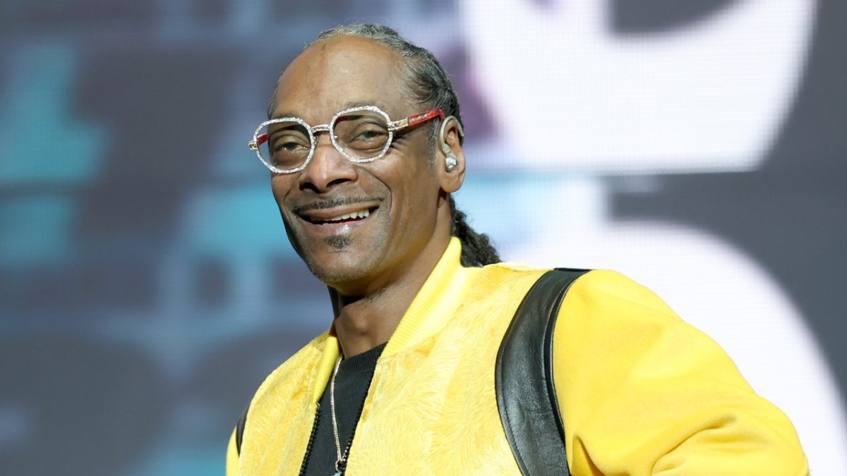 Snoop Dogg’s Daughter Cori Suffers ‘Severe Stroke’ At 24 | HowAfrica ...